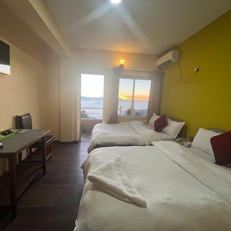 Hotel Village View נגאקוט מראה חיצוני תמונה