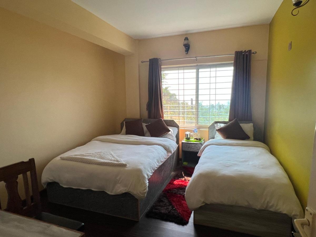 Hotel Village View נגאקוט מראה חיצוני תמונה