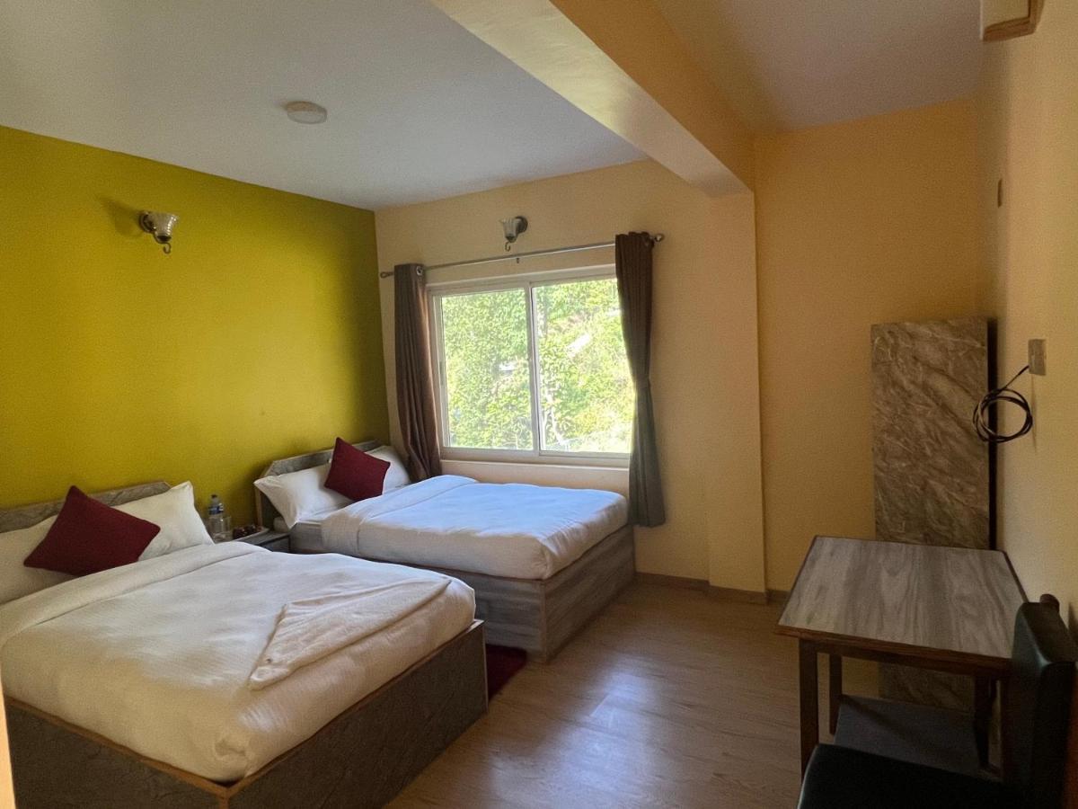 Hotel Village View נגאקוט מראה חיצוני תמונה