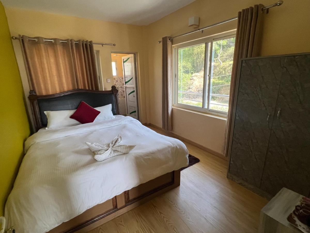 Hotel Village View נגאקוט מראה חיצוני תמונה